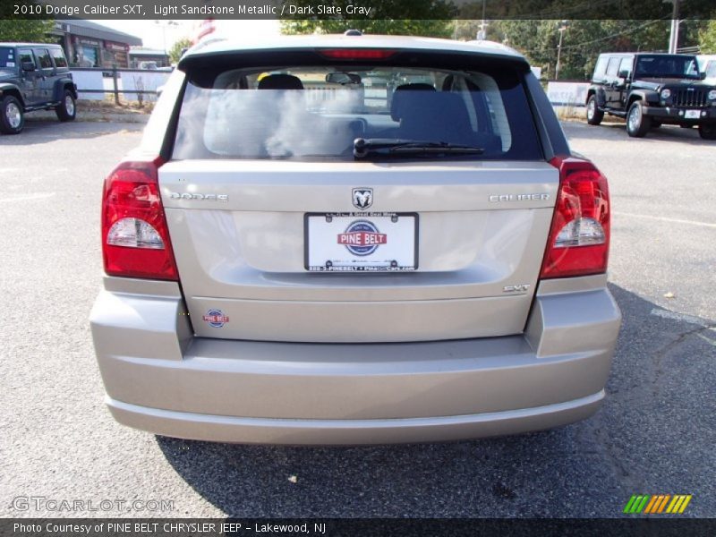 Light Sandstone Metallic / Dark Slate Gray 2010 Dodge Caliber SXT