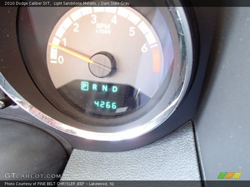 Light Sandstone Metallic / Dark Slate Gray 2010 Dodge Caliber SXT