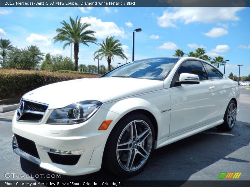 Front 3/4 View of 2013 C 63 AMG Coupe