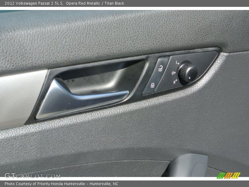 Opera Red Metallic / Titan Black 2012 Volkswagen Passat 2.5L S