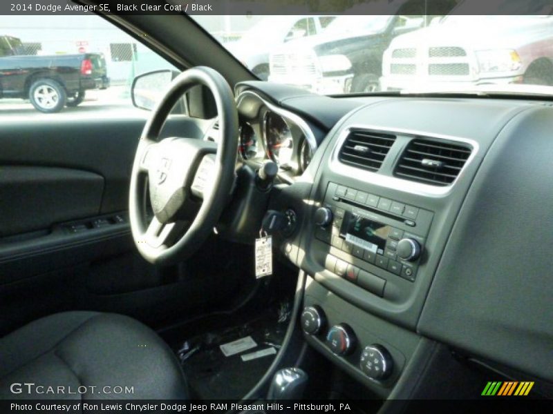 Black Clear Coat / Black 2014 Dodge Avenger SE