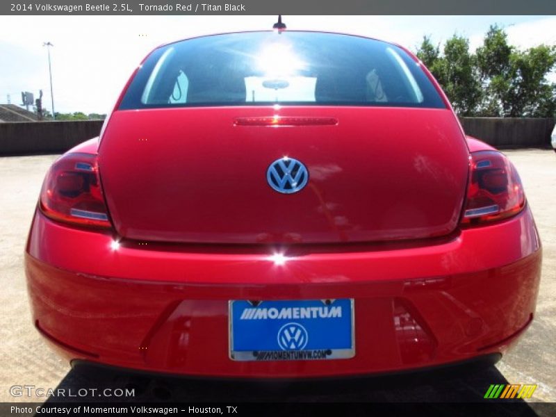 Tornado Red / Titan Black 2014 Volkswagen Beetle 2.5L