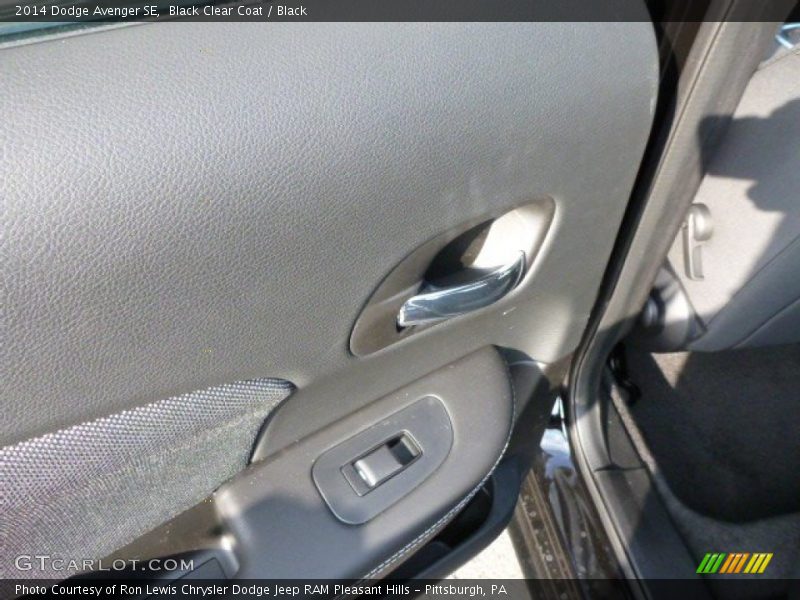Black Clear Coat / Black 2014 Dodge Avenger SE