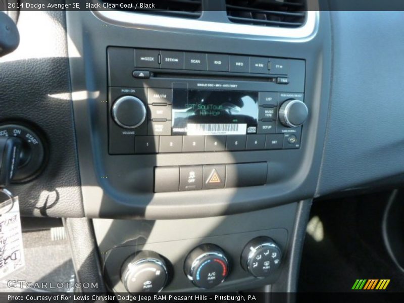 Black Clear Coat / Black 2014 Dodge Avenger SE