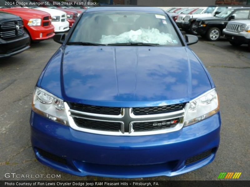 Blue Streak Pearl / Black 2014 Dodge Avenger SE