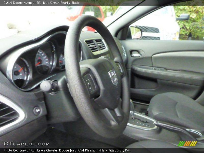 Blue Streak Pearl / Black 2014 Dodge Avenger SE