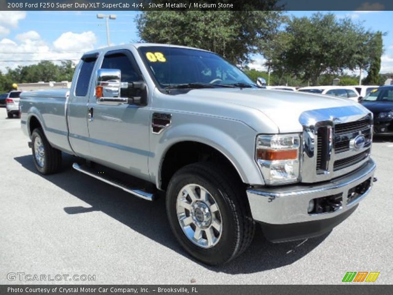 Front 3/4 View of 2008 F250 Super Duty XLT SuperCab 4x4