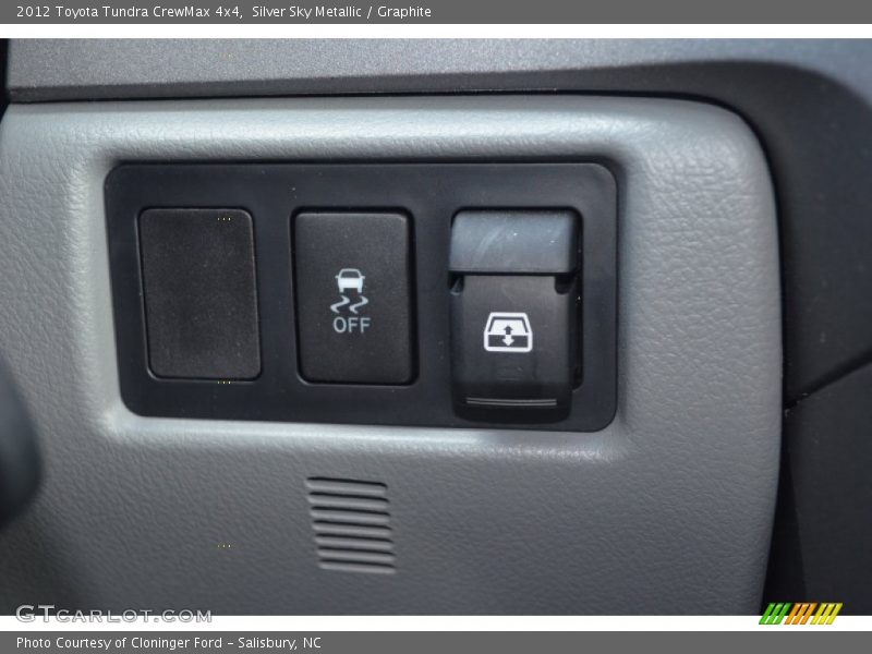 Silver Sky Metallic / Graphite 2012 Toyota Tundra CrewMax 4x4