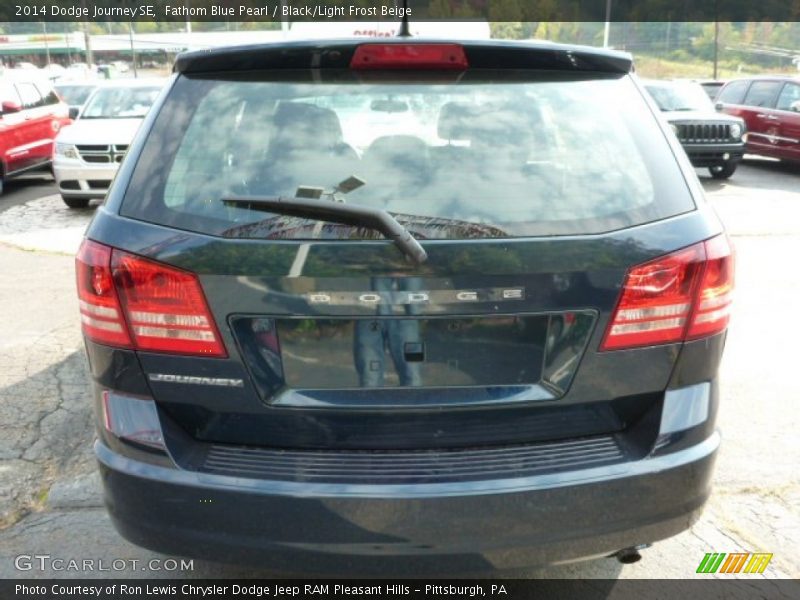 Fathom Blue Pearl / Black/Light Frost Beige 2014 Dodge Journey SE