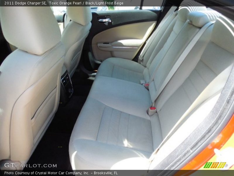 Toxic Orange Pearl / Black/Light Frost Beige 2011 Dodge Charger SE