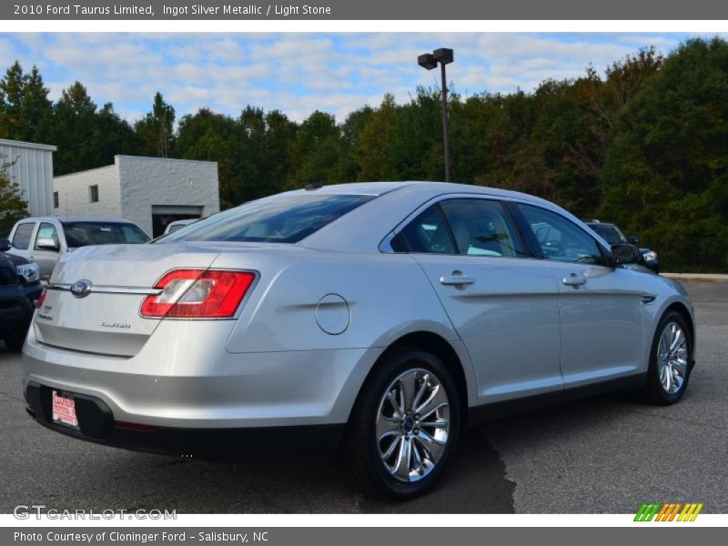 Ingot Silver Metallic / Light Stone 2010 Ford Taurus Limited