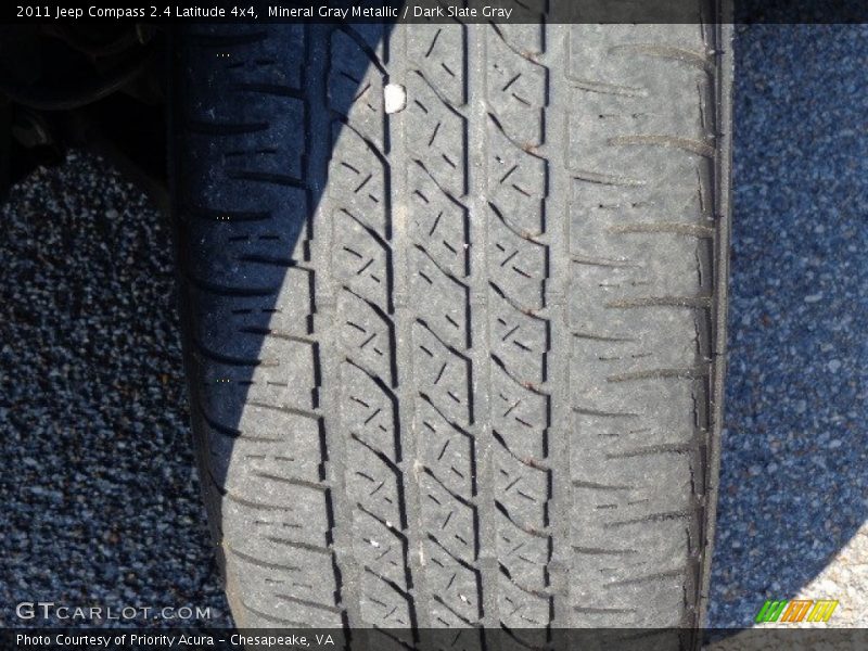 Mineral Gray Metallic / Dark Slate Gray 2011 Jeep Compass 2.4 Latitude 4x4