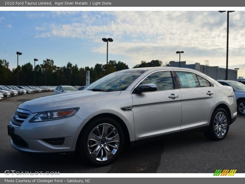 Ingot Silver Metallic / Light Stone 2010 Ford Taurus Limited