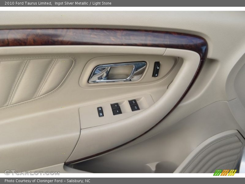 Ingot Silver Metallic / Light Stone 2010 Ford Taurus Limited