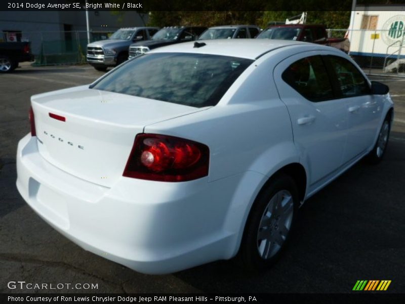 Bright White / Black 2014 Dodge Avenger SE