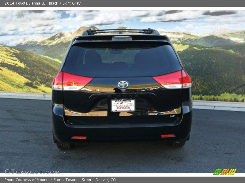 Black / Light Gray 2014 Toyota Sienna LE