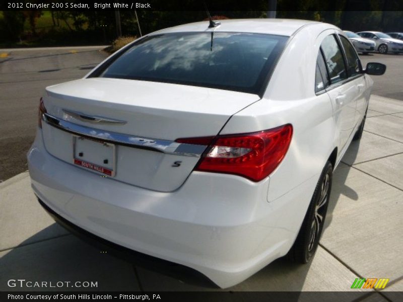 Bright White / Black 2012 Chrysler 200 S Sedan