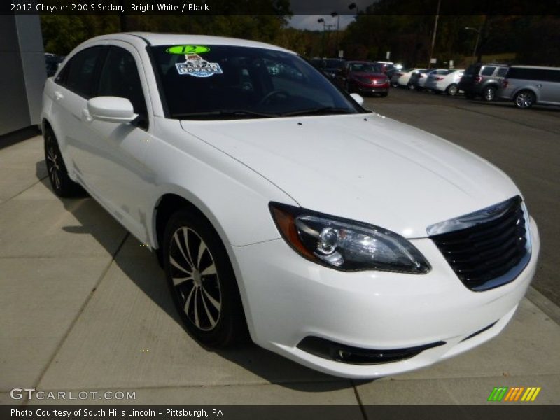 Bright White / Black 2012 Chrysler 200 S Sedan