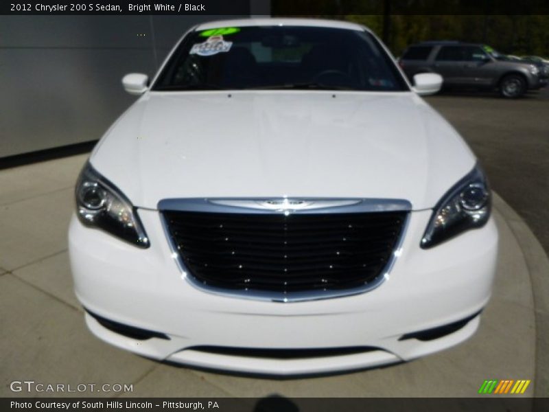 Bright White / Black 2012 Chrysler 200 S Sedan