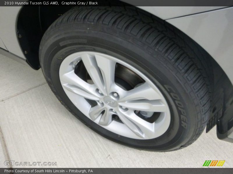 Graphite Gray / Black 2010 Hyundai Tucson GLS AWD