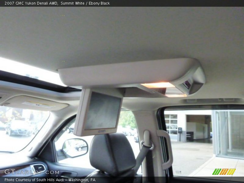 Summit White / Ebony Black 2007 GMC Yukon Denali AWD