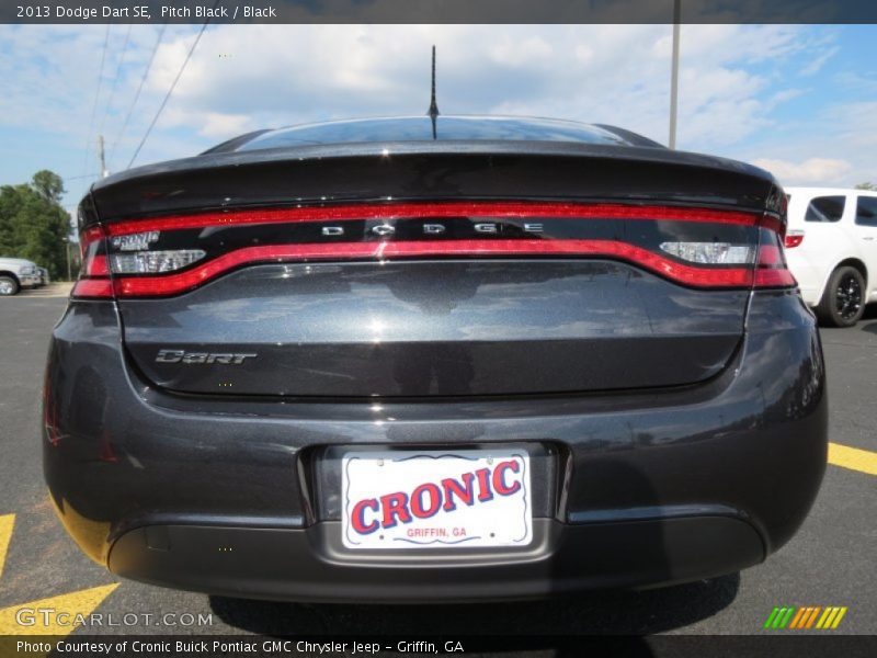 Pitch Black / Black 2013 Dodge Dart SE
