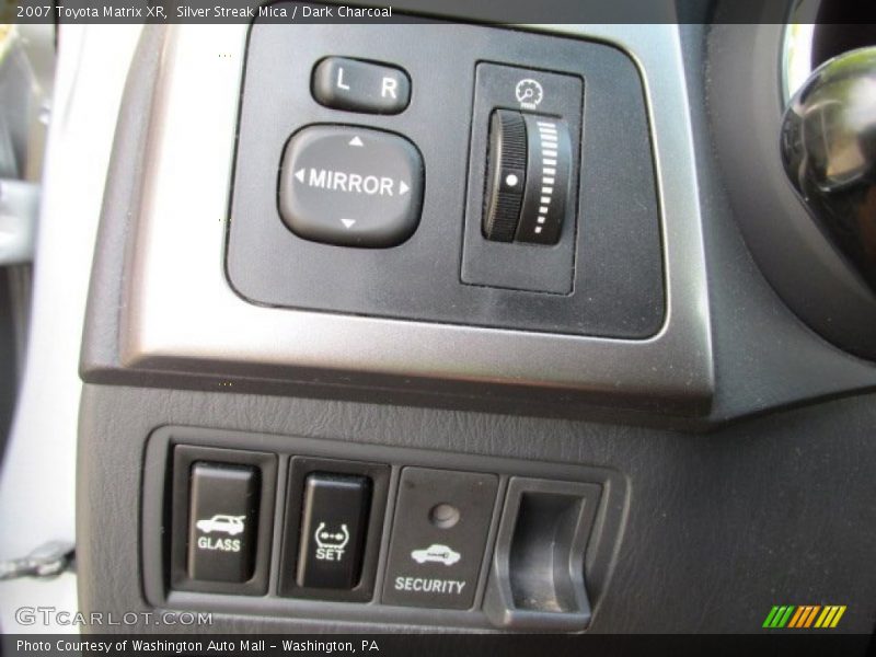 Silver Streak Mica / Dark Charcoal 2007 Toyota Matrix XR