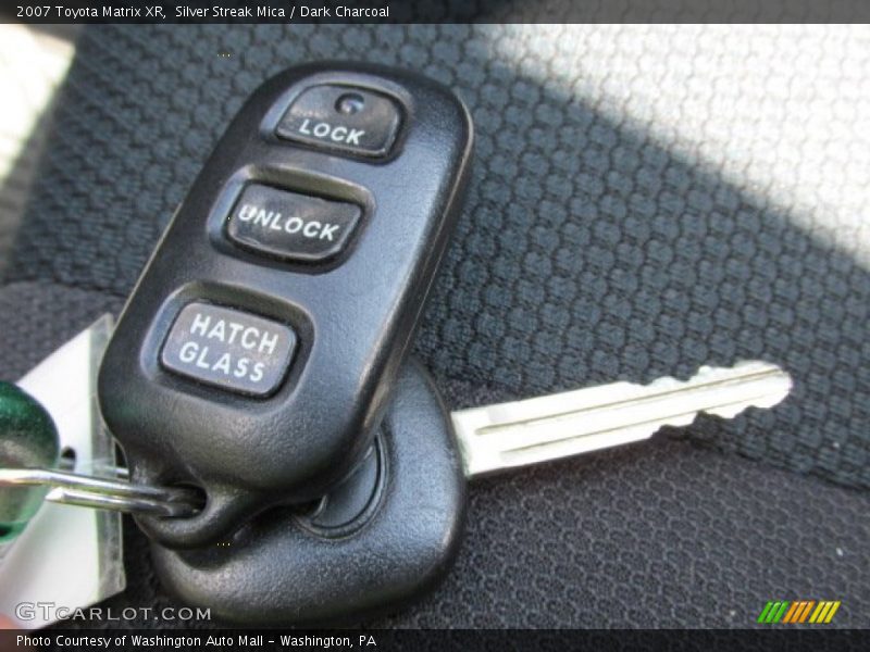 Silver Streak Mica / Dark Charcoal 2007 Toyota Matrix XR