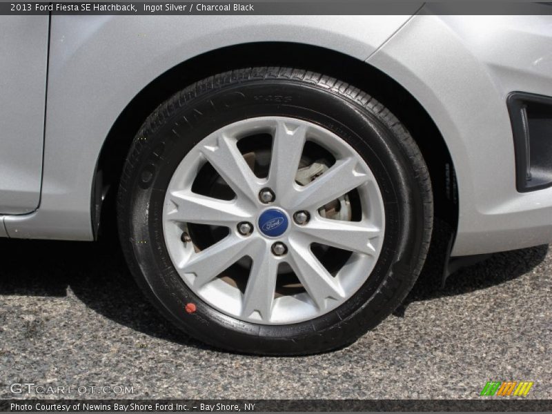 Ingot Silver / Charcoal Black 2013 Ford Fiesta SE Hatchback