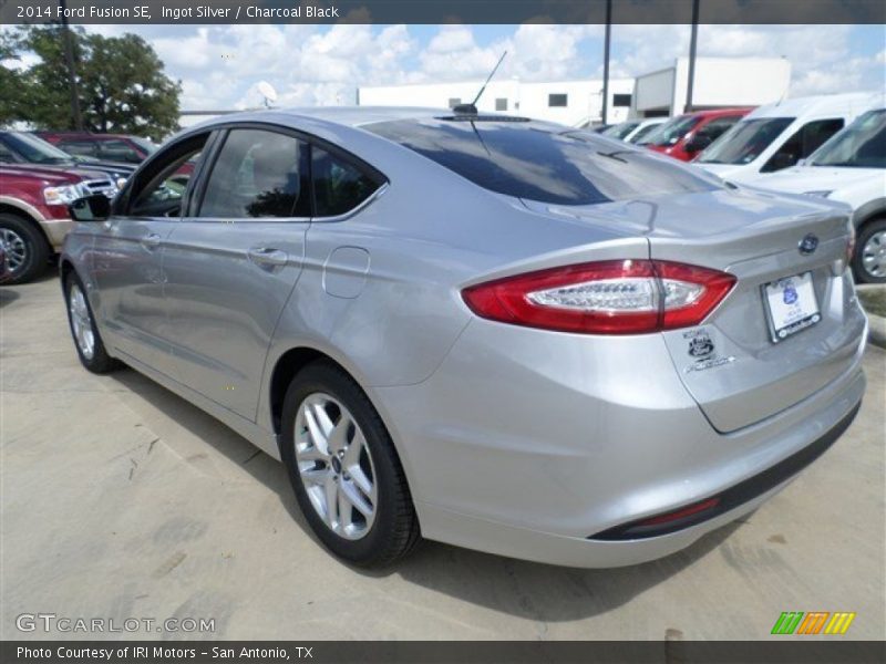 Ingot Silver / Charcoal Black 2014 Ford Fusion SE