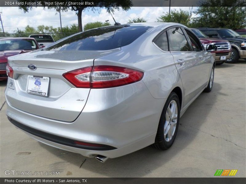 Ingot Silver / Charcoal Black 2014 Ford Fusion SE