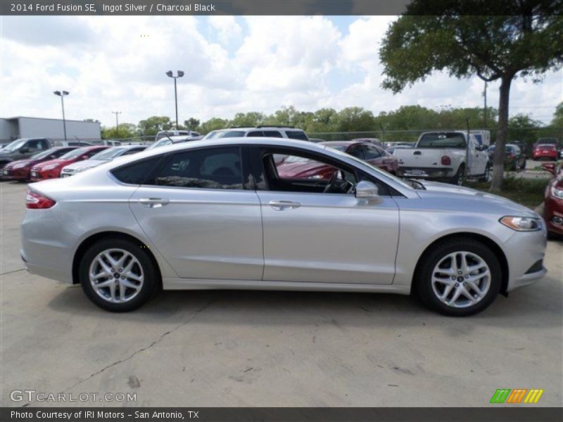 Ingot Silver / Charcoal Black 2014 Ford Fusion SE