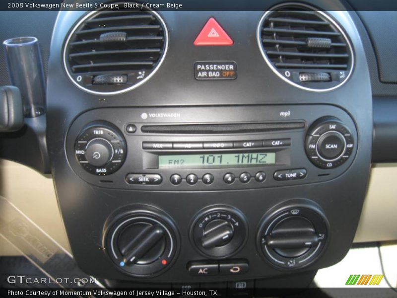 Black / Cream Beige 2008 Volkswagen New Beetle S Coupe