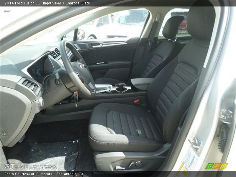 Ingot Silver / Charcoal Black 2014 Ford Fusion SE