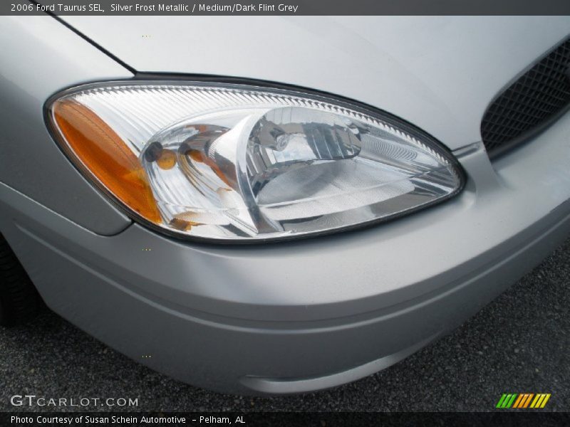 Silver Frost Metallic / Medium/Dark Flint Grey 2006 Ford Taurus SEL