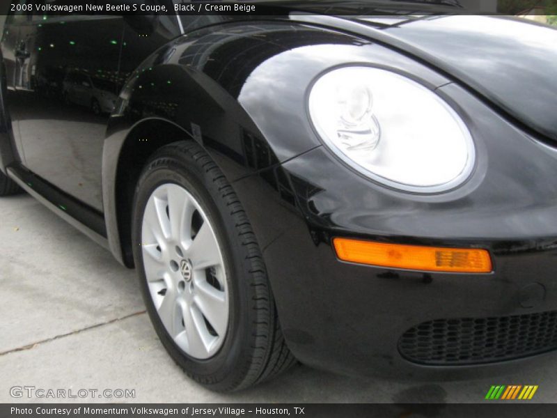 Black / Cream Beige 2008 Volkswagen New Beetle S Coupe