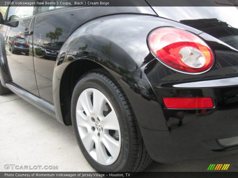 Black / Cream Beige 2008 Volkswagen New Beetle S Coupe