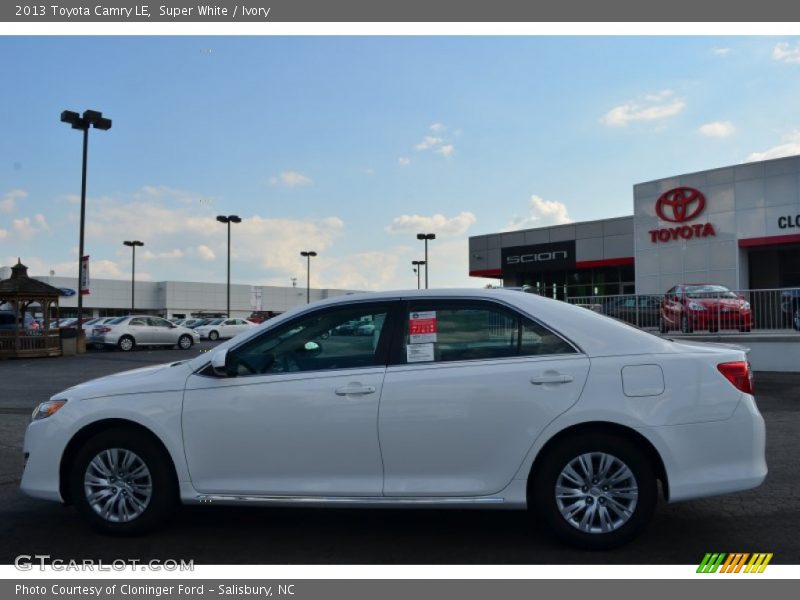 Super White / Ivory 2013 Toyota Camry LE