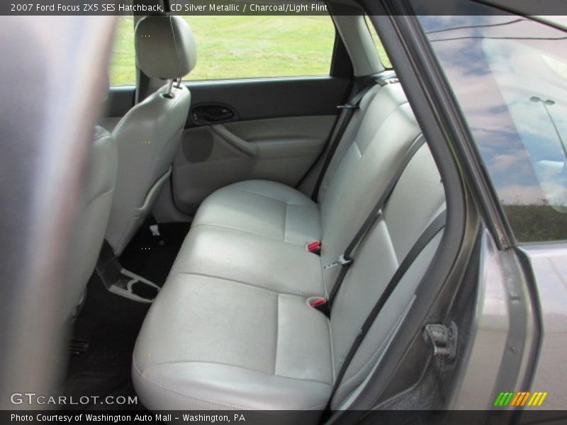 CD Silver Metallic / Charcoal/Light Flint 2007 Ford Focus ZX5 SES Hatchback