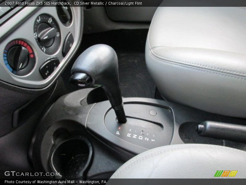 CD Silver Metallic / Charcoal/Light Flint 2007 Ford Focus ZX5 SES Hatchback
