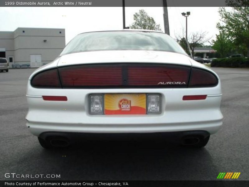 Arctic White / Neutral 1999 Oldsmobile Aurora