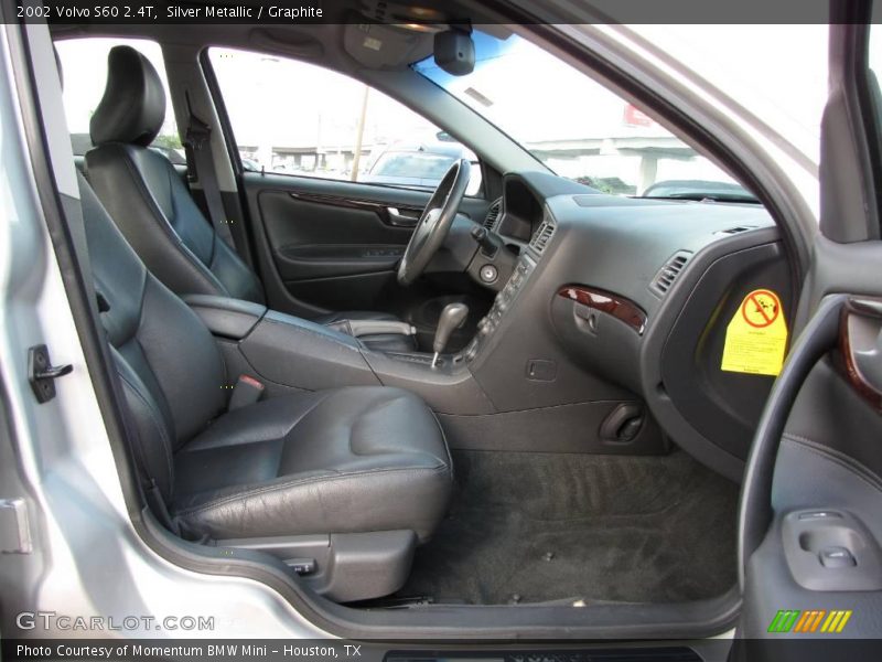 Silver Metallic / Graphite 2002 Volvo S60 2.4T