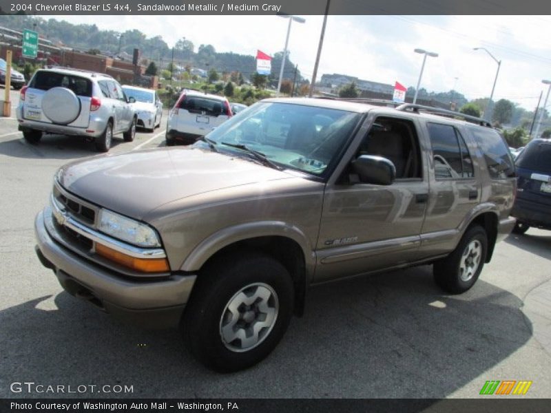 Sandalwood Metallic / Medium Gray 2004 Chevrolet Blazer LS 4x4
