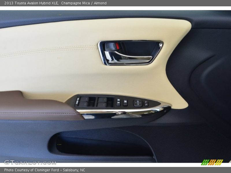 Champagne Mica / Almond 2013 Toyota Avalon Hybrid XLE