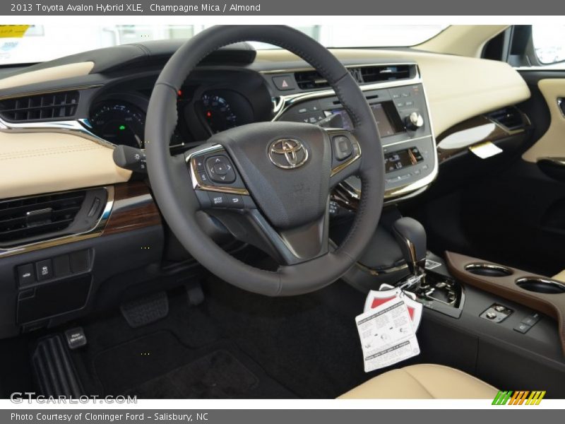 Champagne Mica / Almond 2013 Toyota Avalon Hybrid XLE