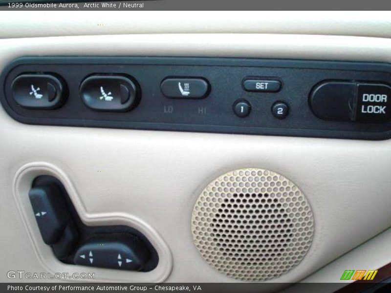 Arctic White / Neutral 1999 Oldsmobile Aurora