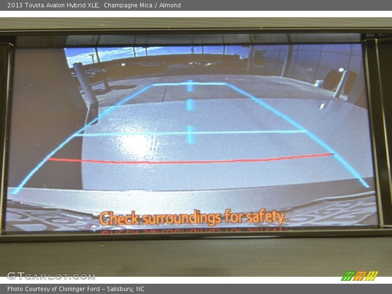 Champagne Mica / Almond 2013 Toyota Avalon Hybrid XLE