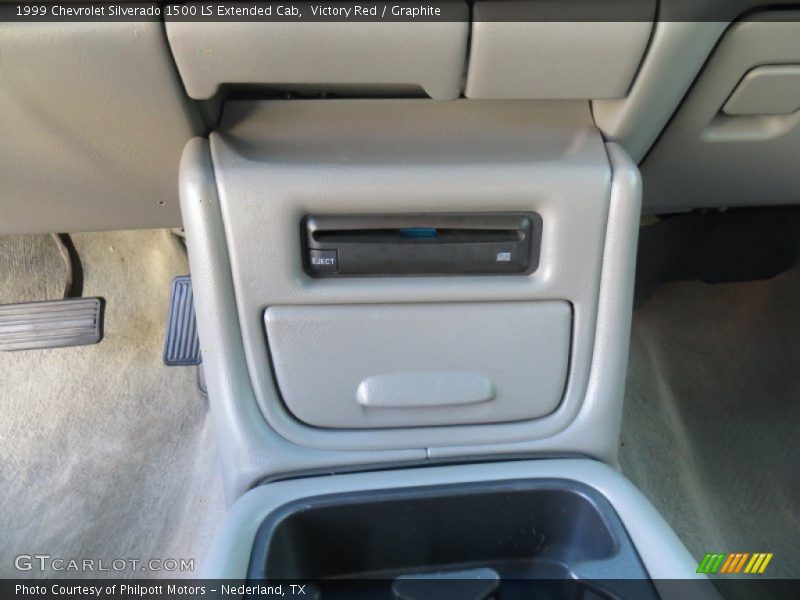 Victory Red / Graphite 1999 Chevrolet Silverado 1500 LS Extended Cab