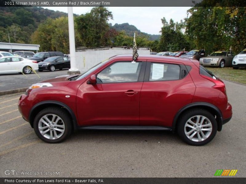 Cayenne Red / Black/Silver Trim 2011 Nissan Juke S AWD