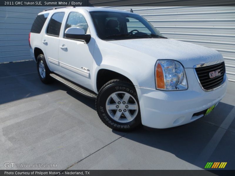 Summit White / Ebony 2011 GMC Yukon SLE